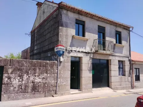 Casa rústica en calle de la Calzada