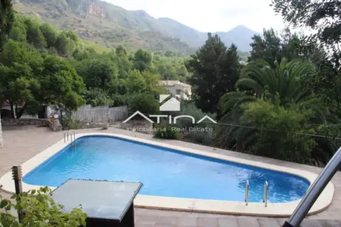 Chalet en La Drova