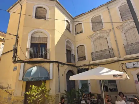 Casa en Plaza de la Sala