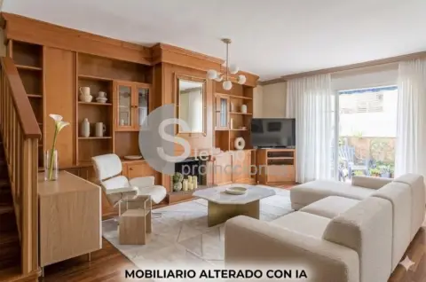 Casa pareada en calle de Castilla