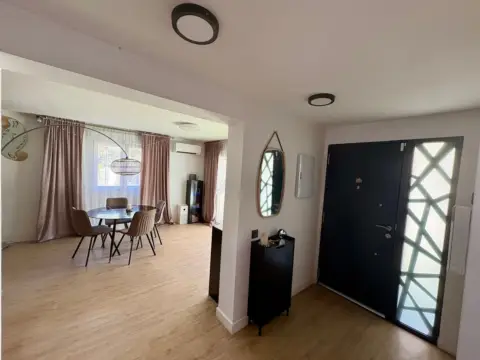 Chalet en calle de los Nardos, 47