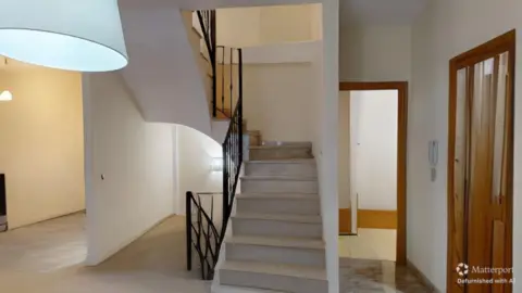 Casa adosada en Área de Montroy