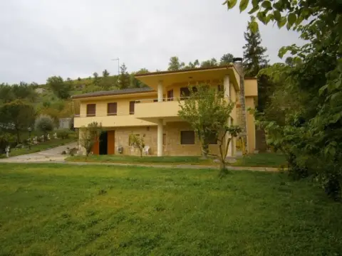 Chalet en San Frontis