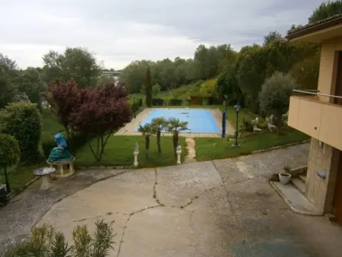 Chalet en San Frontis