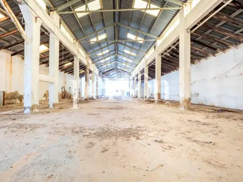Nave industrial en Manises
