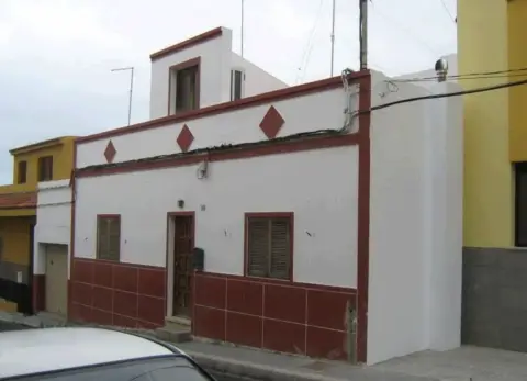 Finca rústica en calle Isla de La Graciosa, 28