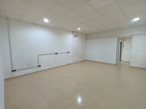 Local comercial en Cerdanyola Sud