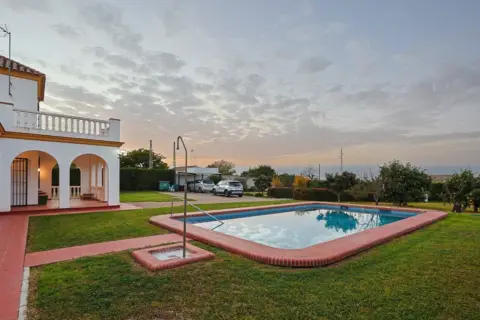 Chalet en calle Zona Oriente