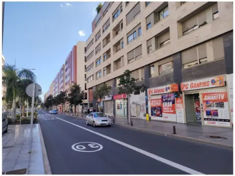 Piso en calle Luis Doreste Silva, 25