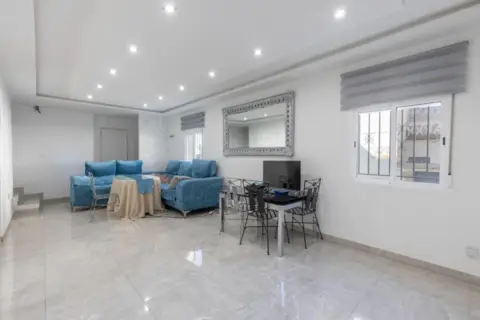 Casa en calle del Párroco García Villanueva