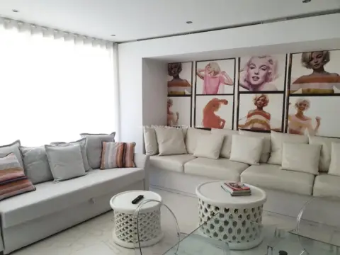 Piso en Paseo Juan Carlos I