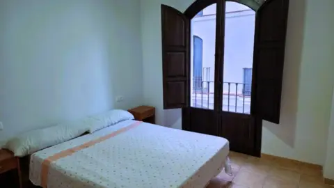 Casa en calle Vélez de Benaudalla