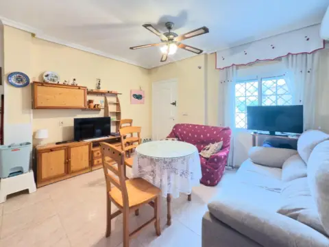 Casa en Avenida Corinto, 47