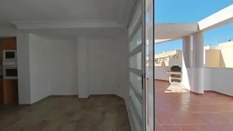 Ático en calle Cabo San Martin