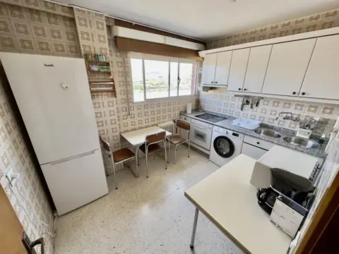 Habitación en calle del Monasterio de Carracedo