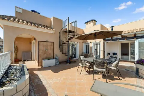 Piso en calle Comino