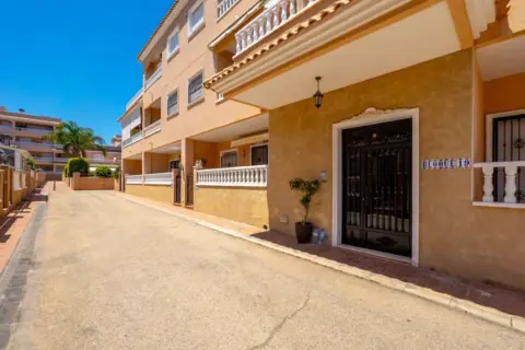 Piso en calle Comino