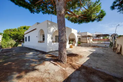 Chalet en calle Isla Grosa, 27