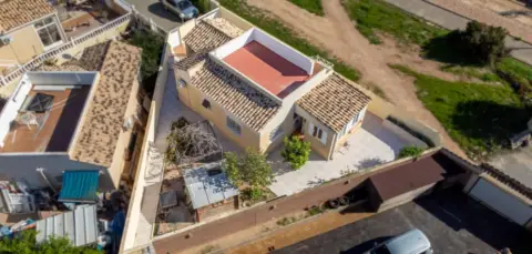 Chalet en calle Hondo El
