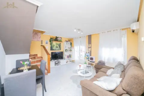 Dúplex en Área de Sevilla La Nueva