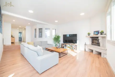 Casa pareada en El Valle de los Rosales