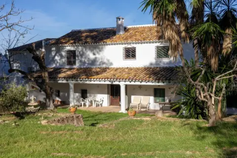 Chalet en calle del Calvario, 46