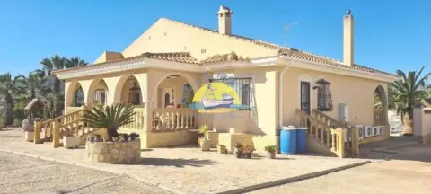 Finca rústica en Leiva