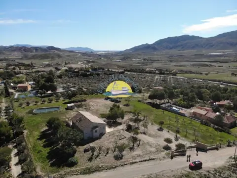 Finca rústica en Leiva
