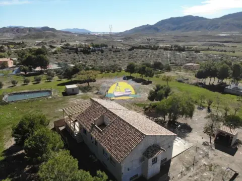 Finca rústica en Leiva