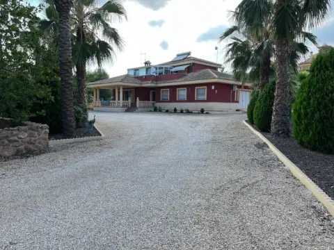 Chalet en Totana