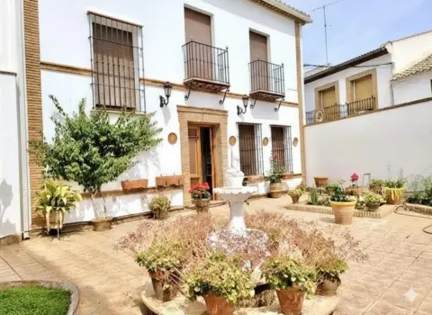 Chalet en Plaza de las Flores