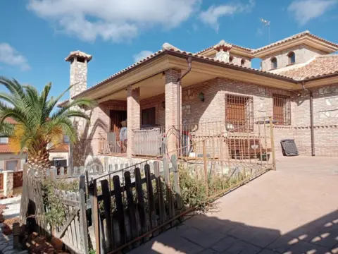 Chalet en calle Basilio Garrido Nieves