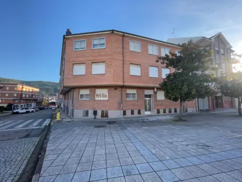 Piso en Plaza de la Cortina