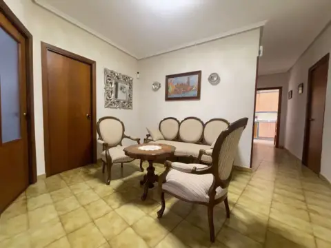 Piso en Plaza de la Cortina