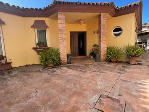 Chalet en Algeciras - El Rinconcillo