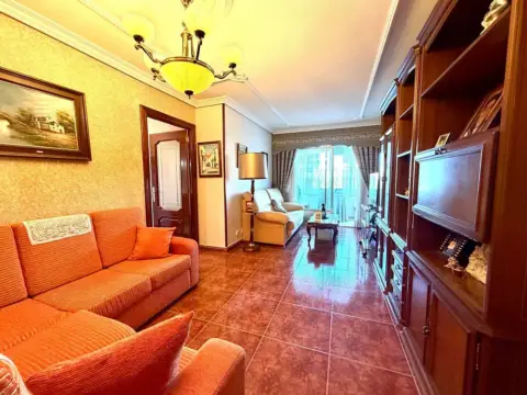 Piso en calle del Ecuador