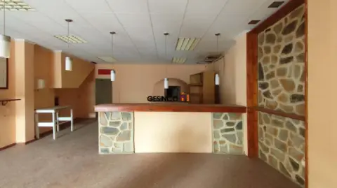 Local comercial en Avenida de la Almaig, 40