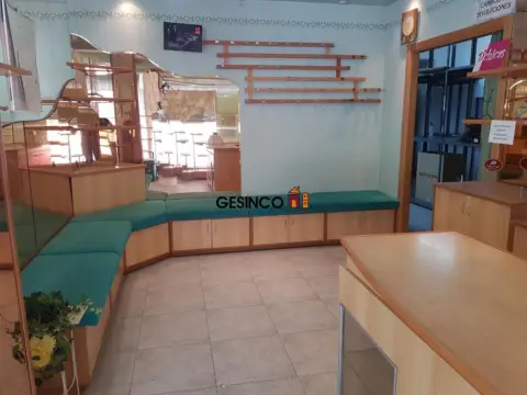 Local comercial en Carrer del Pintor Josep Segrelles, 14