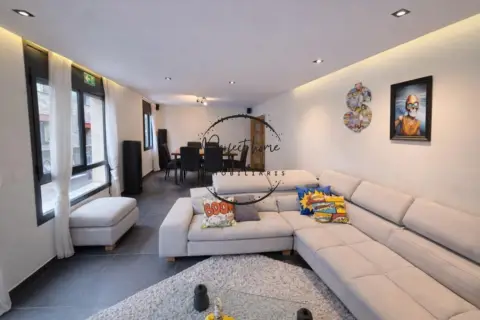 Piso en calle Avinguda de La Cortinada