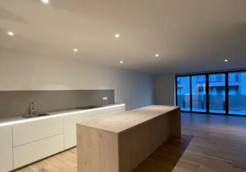 Piso en calle Avinguda del Consell de La Terra