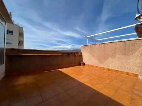 Ático en Av. Vicente Ferri