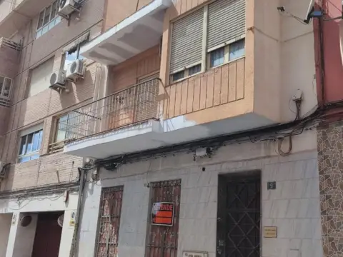 Flat in calle de Montero Ríos, 9