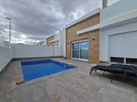Chalet en calle de Mariano Montesinos