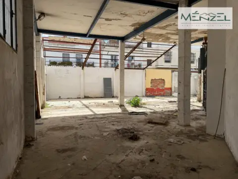 Nave industrial en calle Miriam