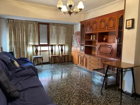 Piso en calle del Maestro Caballero