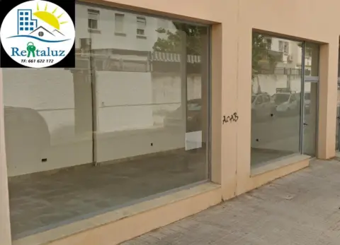 Local comercial en calle de la Atalaya