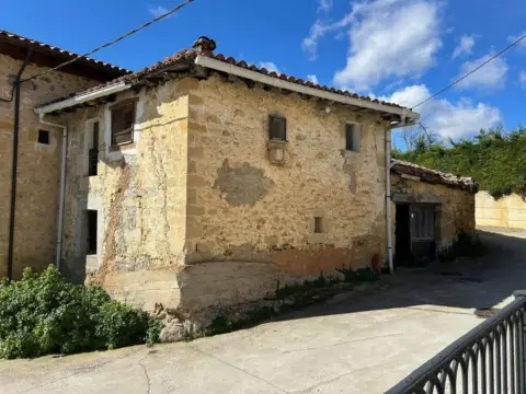 Casa adosada en calle Real