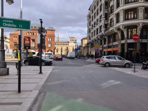 Piso en Avenida de Ordoño II, 3