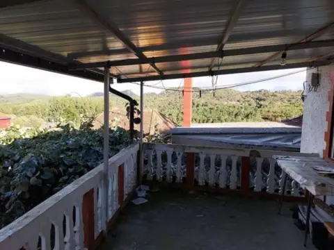 Casa rústica en calle Leiro