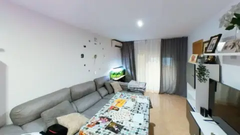 Piso en calle del Músico Francisco de Salinas